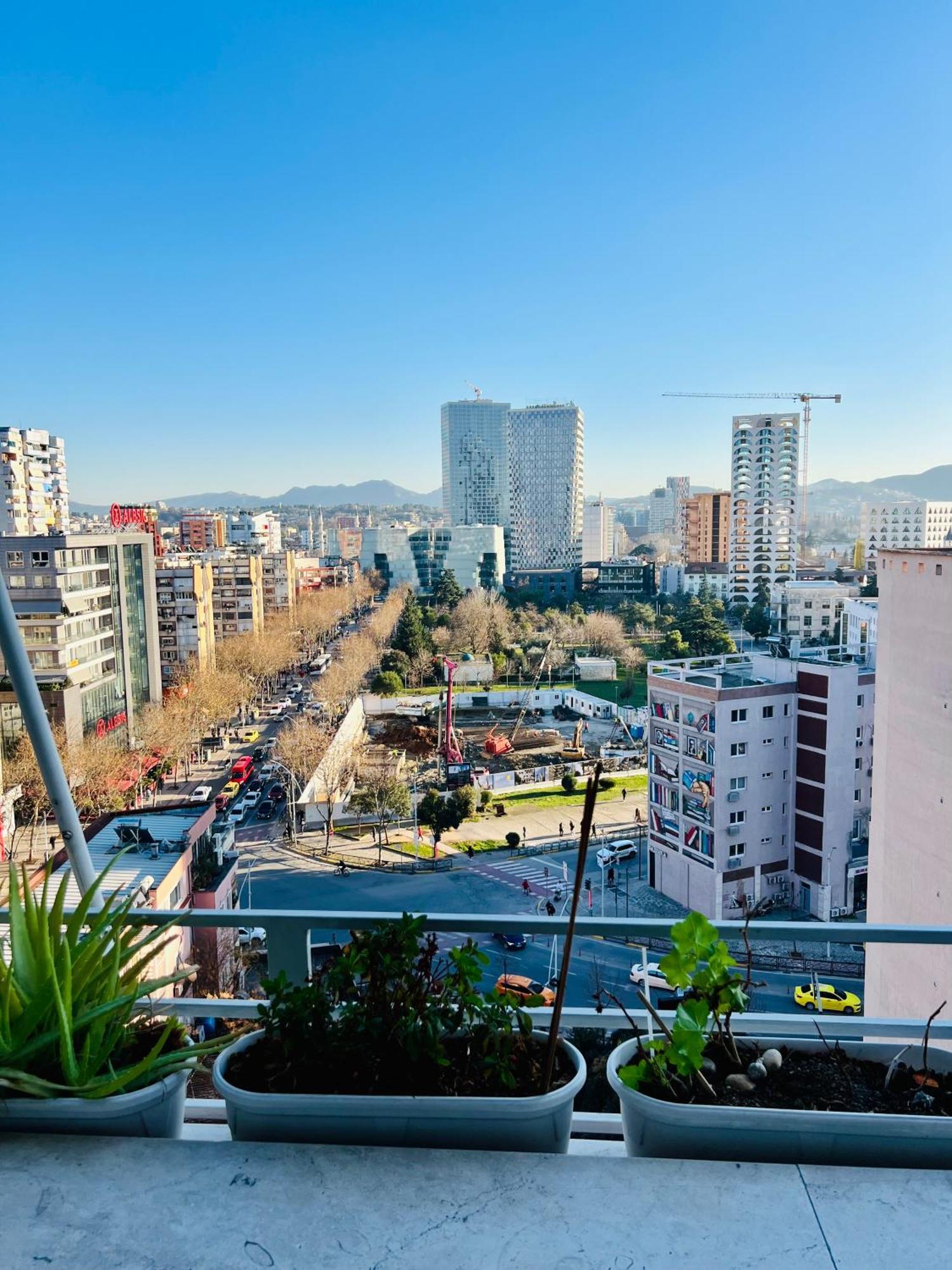 Tirana Gallery Apartment - City Center View Exterior foto