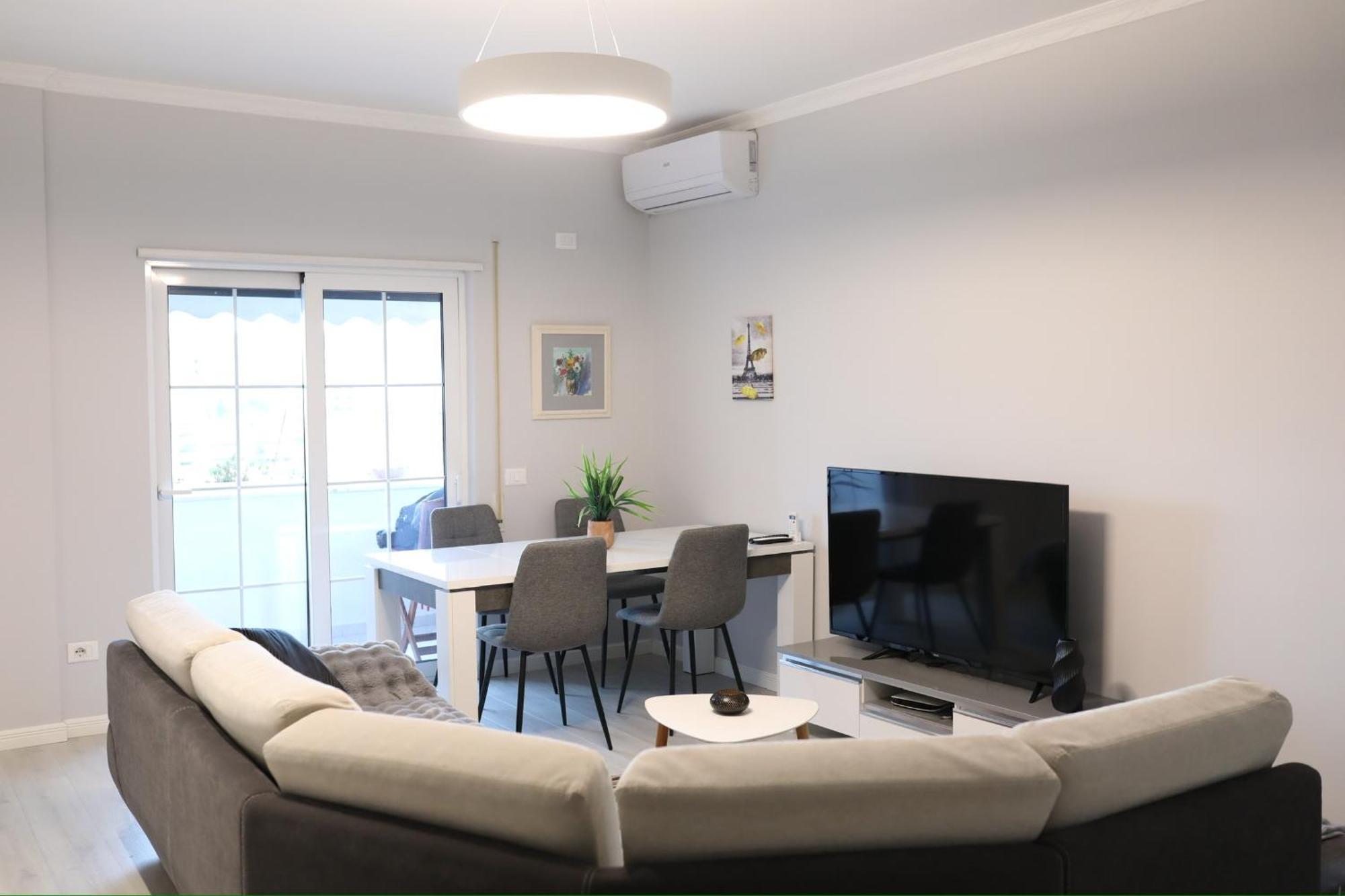 Tirana Gallery Apartment - City Center View Exterior foto