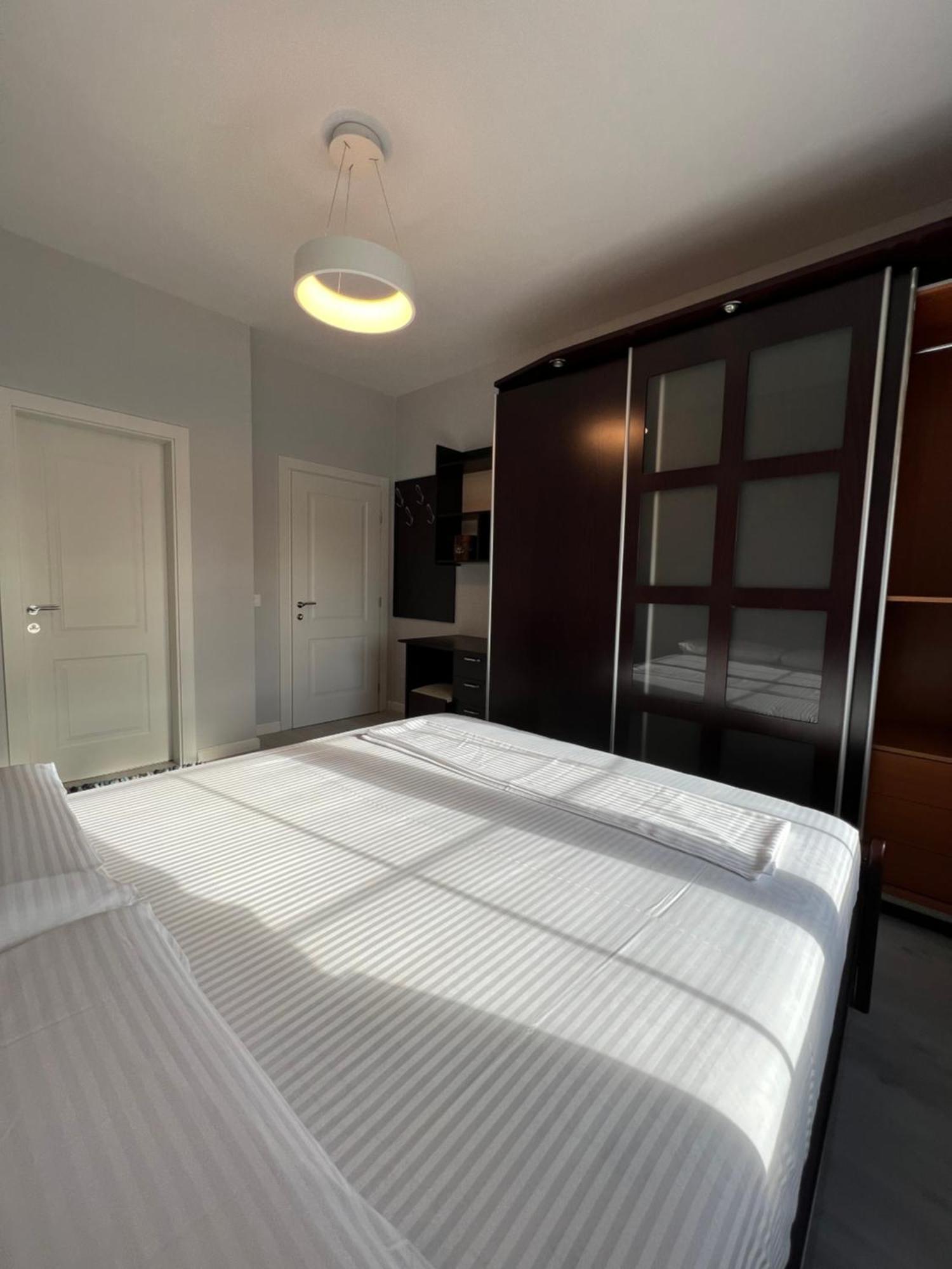 Tirana Gallery Apartment - City Center View Exterior foto